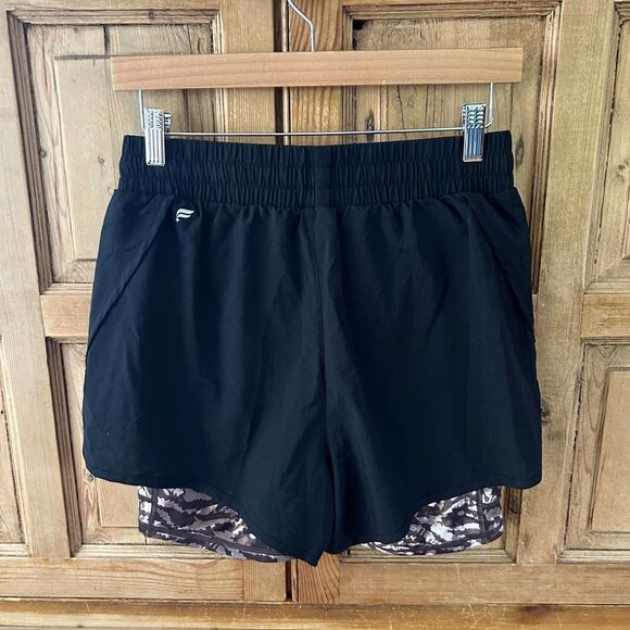Fabletics Small Athletic Shorts Sloane Running Short Black/Smokey Runyon - Picture 8 of 9
